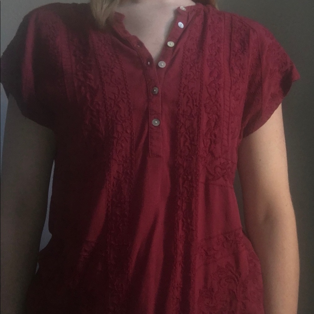 Lucky Brand maroon quarter button up blouse